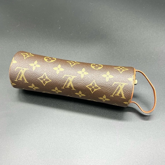 Louis Vuitton Monogram Trousse Ronde - Picture 2 of 7